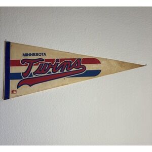 Vintage Minnesota Twins MLB Pennant – 1970s Full-Size Felt Banner Retro Baseball
